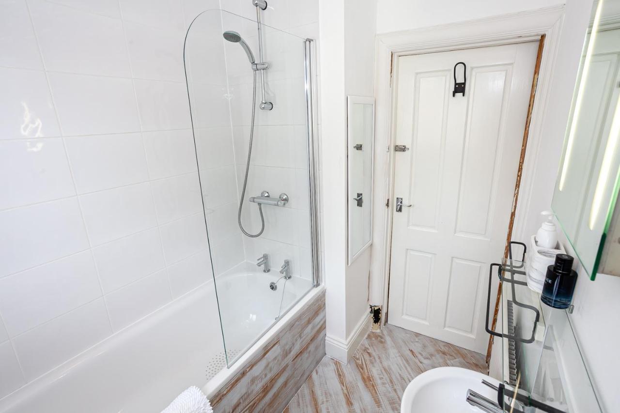 Cosy 2 Bed Apartment - Close To Leeds Centre מראה חיצוני תמונה