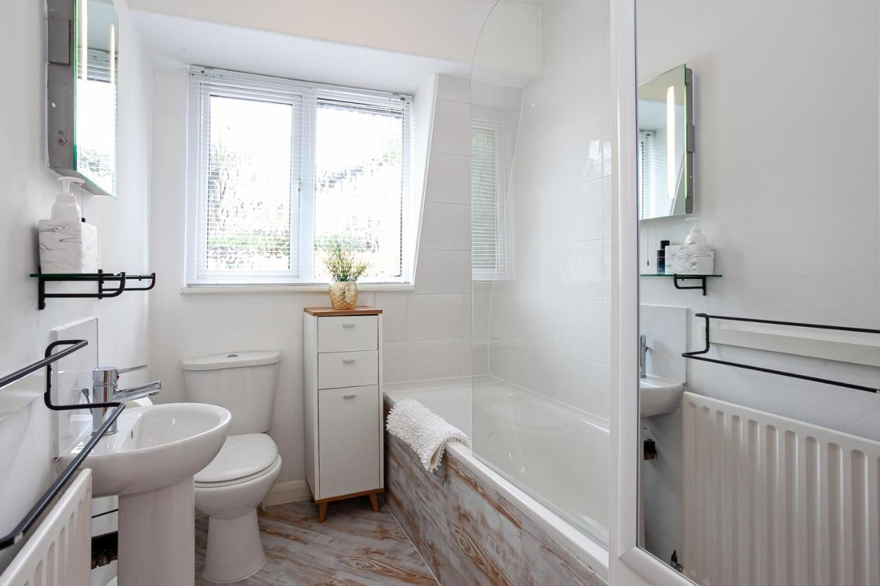 Cosy 2 Bed Apartment - Close To Leeds Centre מראה חיצוני תמונה